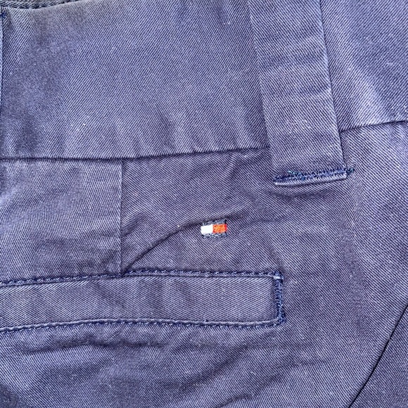 TOMMY HILFIGER NAVY BLUE CARGO SHORTS - Picture 3 of 5